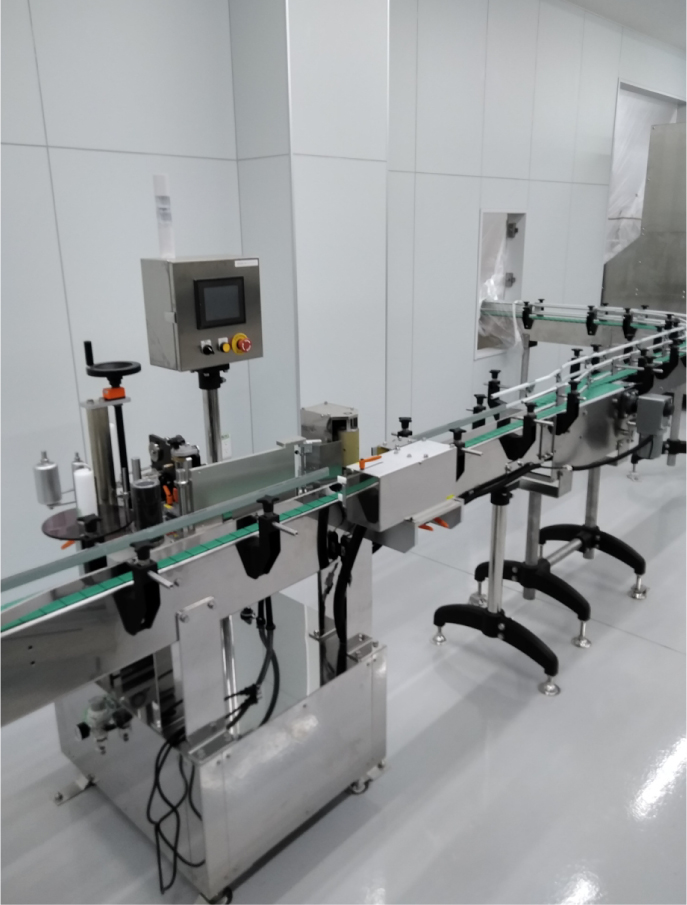 ラベル装着ライン